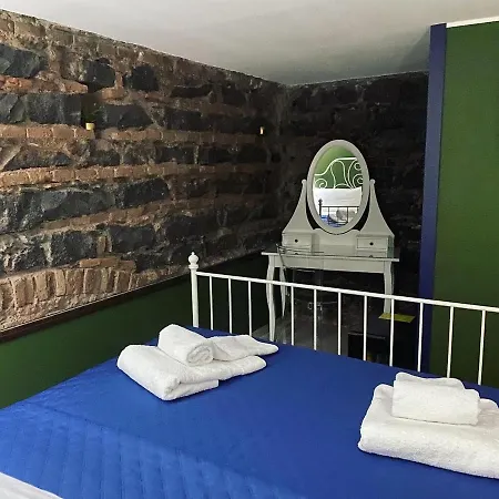 Nobilehouse 2 Bed and Breakfast